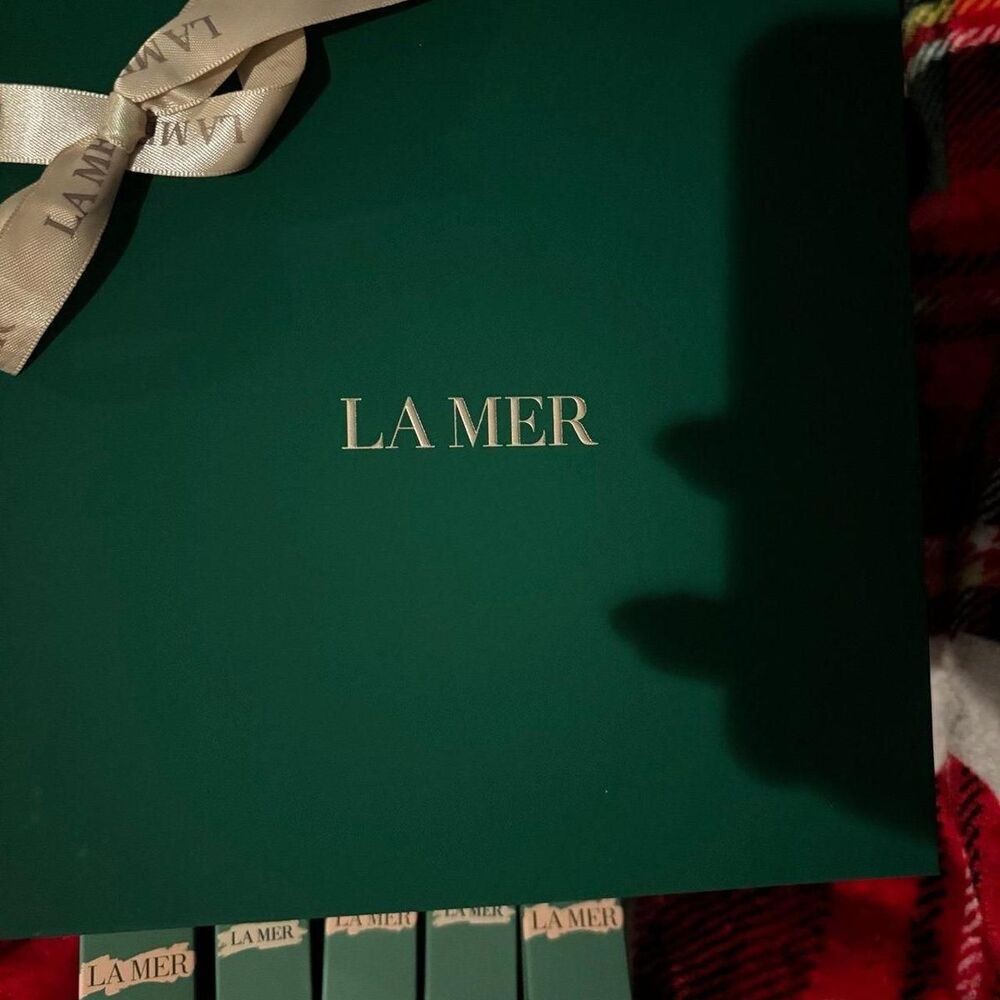 La-mer Skincare - Picture 4 of 4